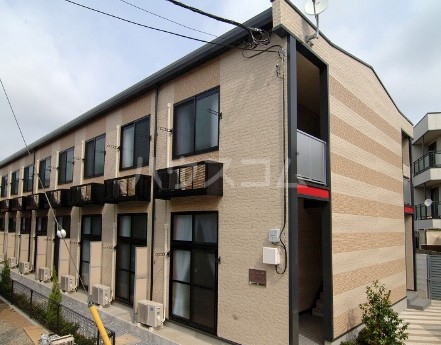 17/23 エントランス