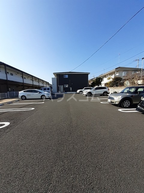 14/27 駐車場