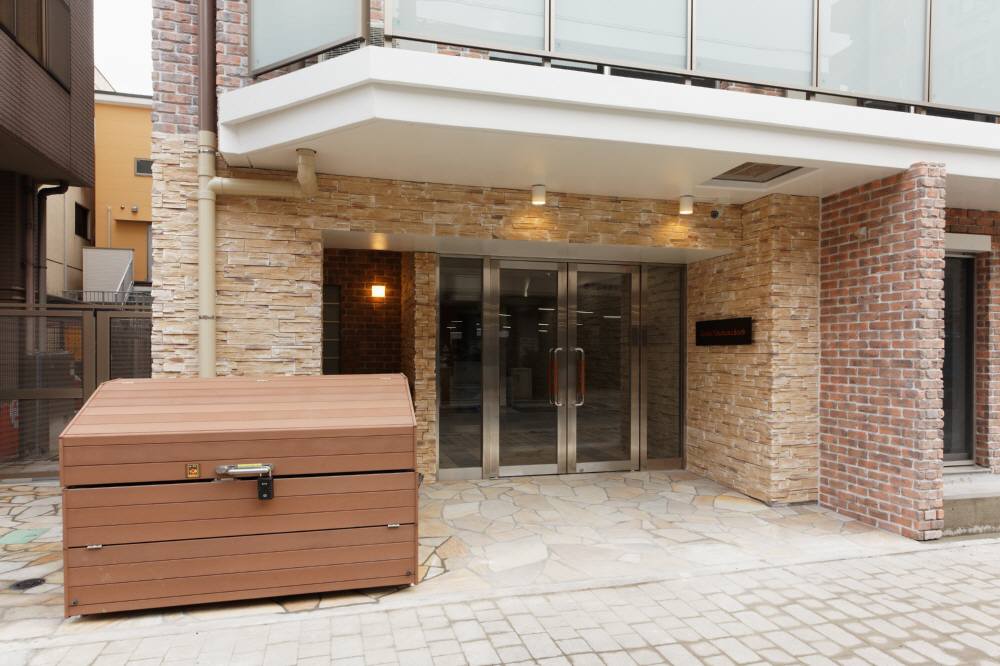 17/26 エントランス