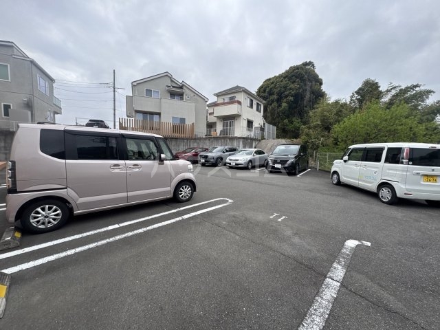 24/29 駐車場