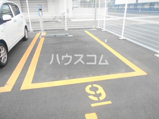 22/30 駐車場