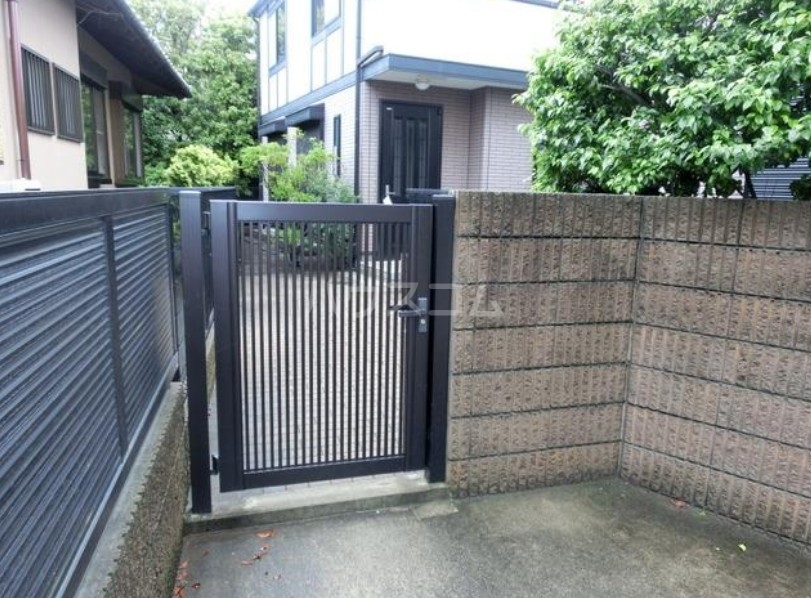 15/26 エントランス