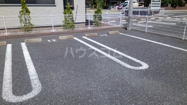 14/22 駐車場