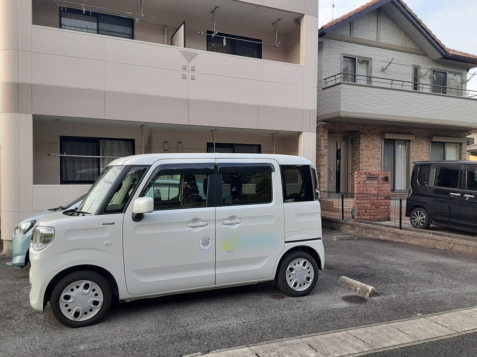 25/30 駐車場
