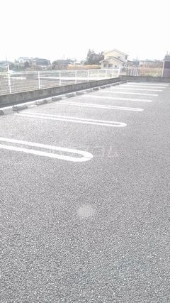 15/27 駐車場