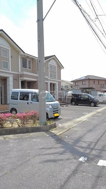 14/23 駐車場