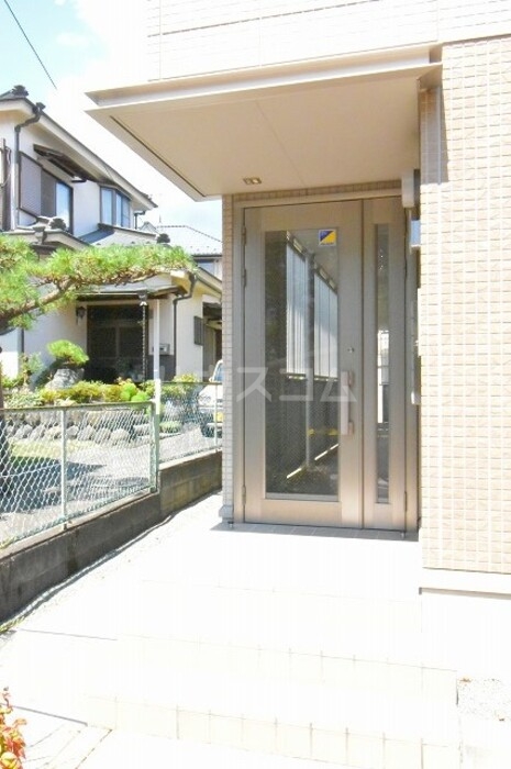 25/30 エントランス