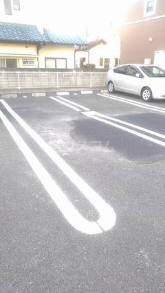 15/27 駐車場