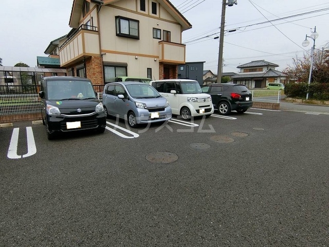 17/27 駐車場
