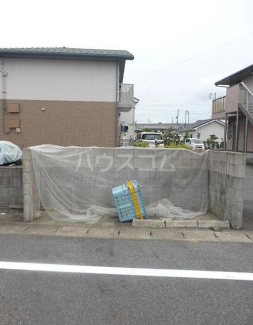 21/22 駐車場