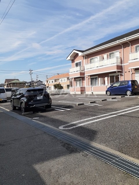 27/30 駐車場