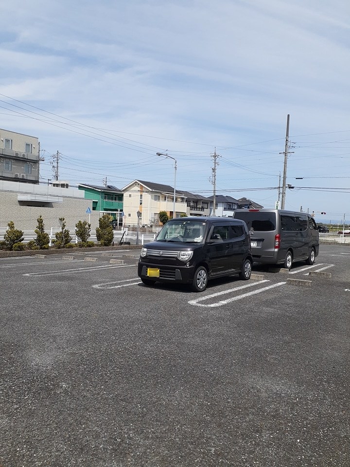 14/23 駐車場