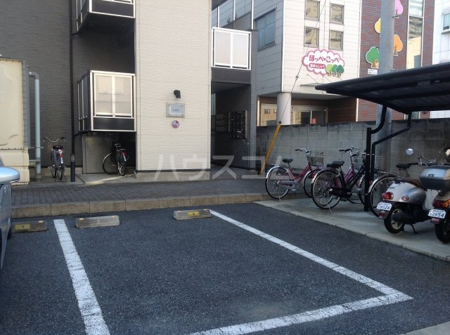 14/16 駐車場