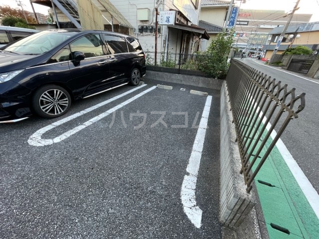 17/23 駐車場