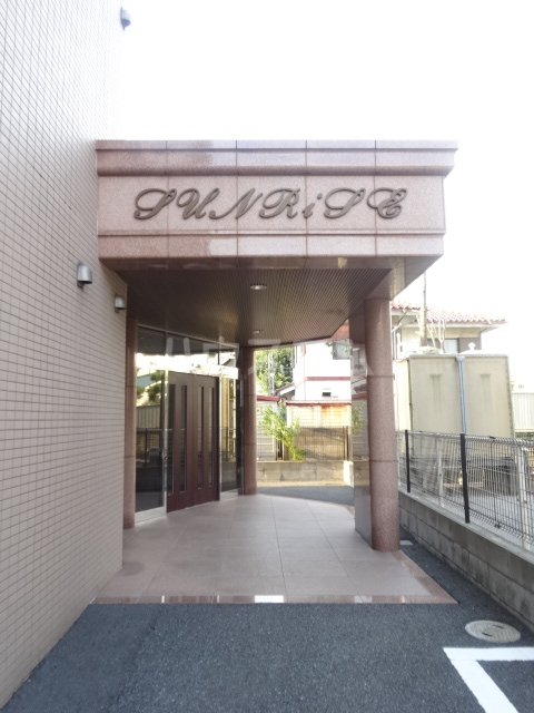 22/22 エントランス