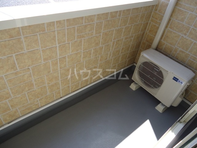 21/27 バルコニー