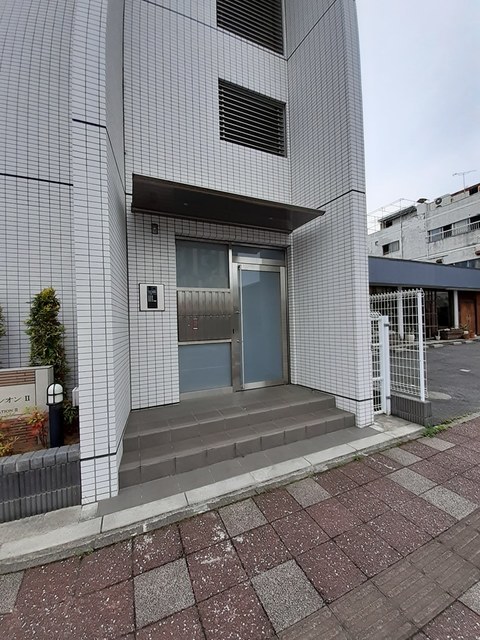 15/21 エントランス