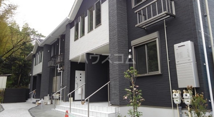 16/25 エントランス