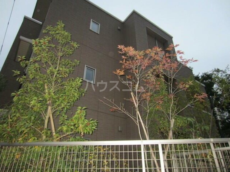 2/25 外観