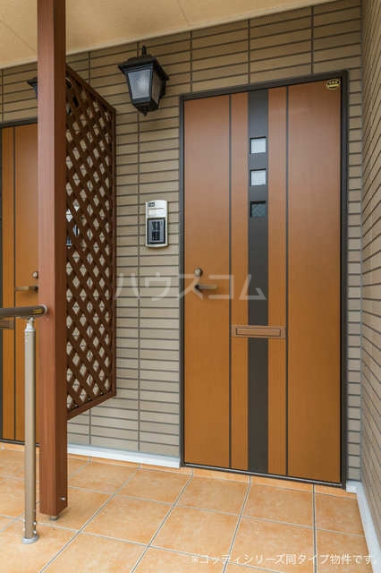 13/20 エントランス