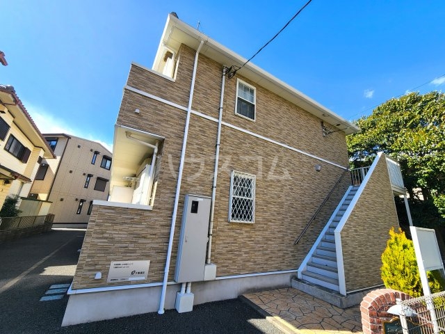 18/24 エントランス