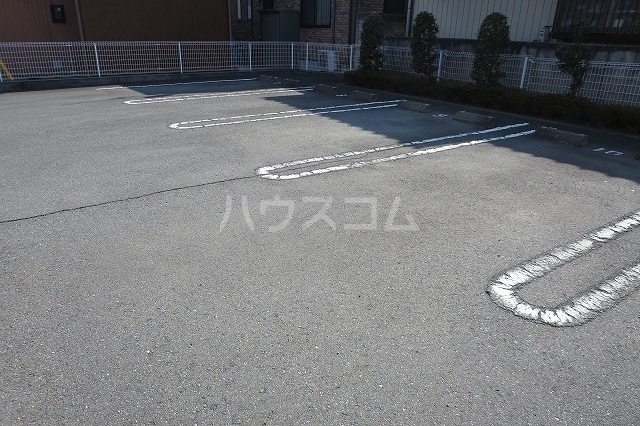15/27 駐車場