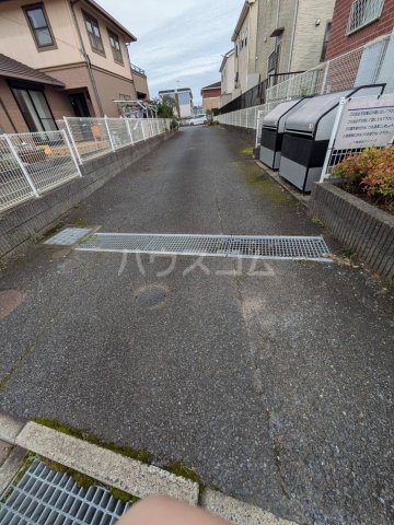 23/30 エントランス