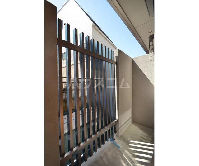 16/27 バルコニー