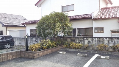 14/17 駐車場