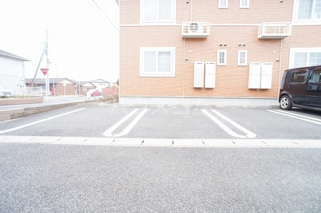 15/25 駐車場