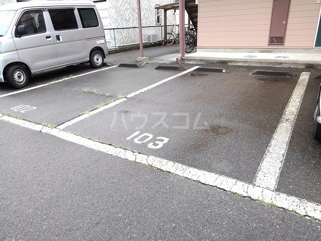 15/27 駐車場