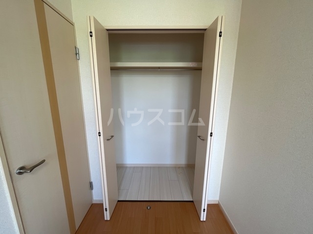 13/25 収納