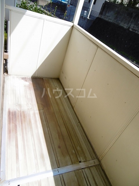 19/28 バルコニー