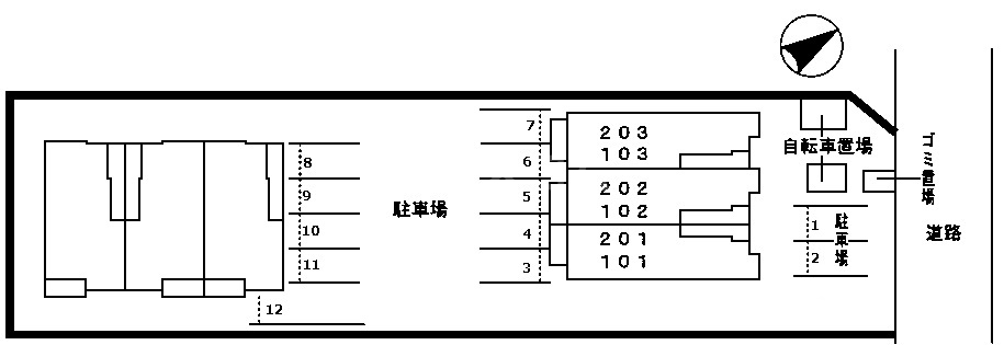 22/28 駐車場