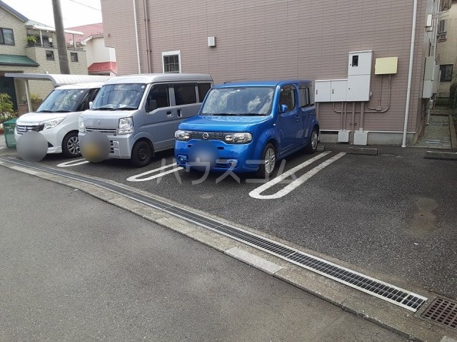 16/25 駐車場