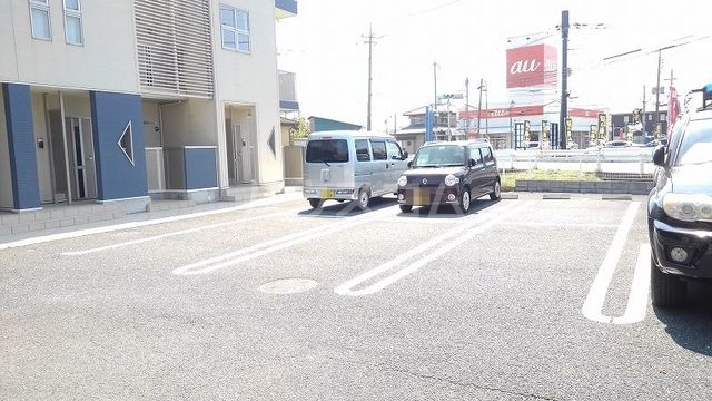 15/27 駐車場