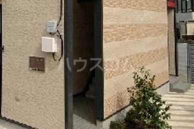 18/24 エントランス