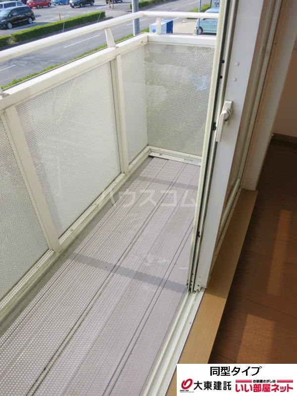 21/30 バルコニー