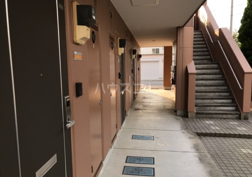 2/30 外観