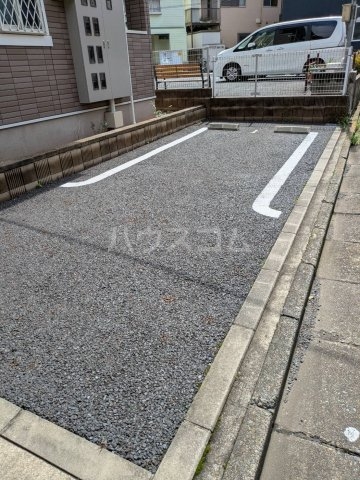 28/30 駐車場