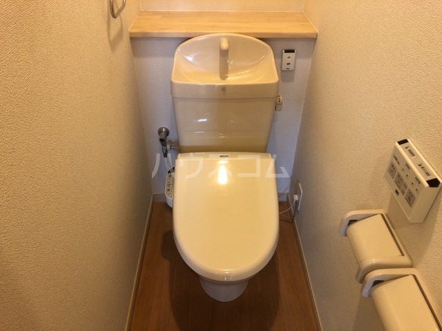 13/30 トイレ