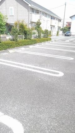 15/27 駐車場