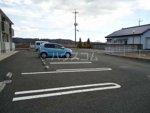14/20 駐車場