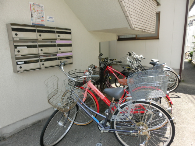 14/23 エントランス