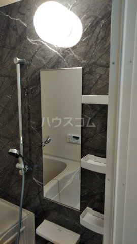 14/30 浴室