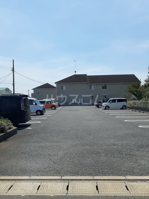 2/10 駐車場