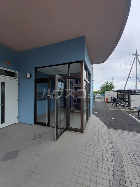 14/27 エントランス