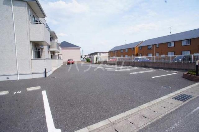 14/20 駐車場