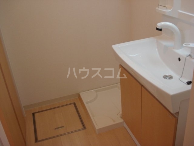 13/30 洗面
