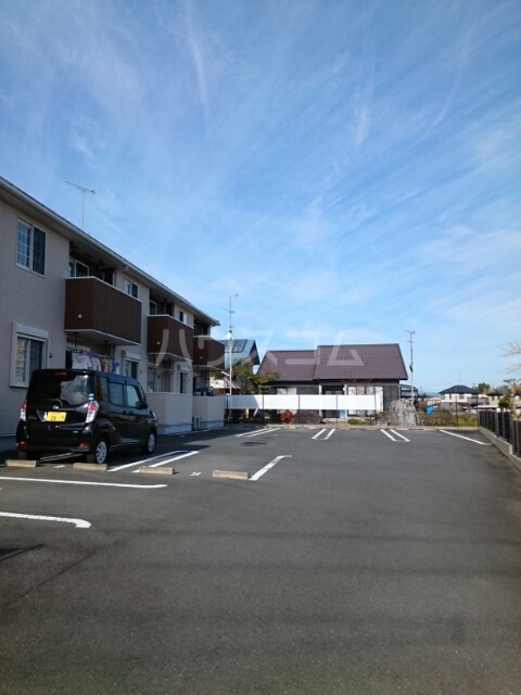 15/21 駐車場